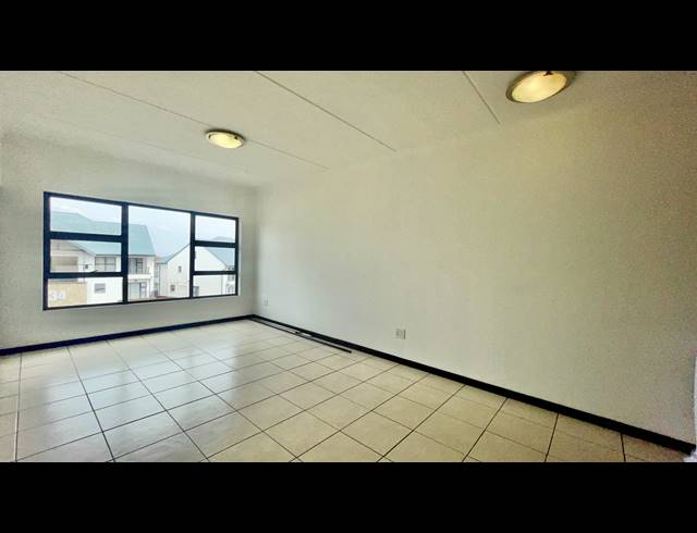 2 BEDROOM APARTMENT TO LET IN OAKDENE